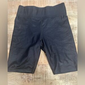 Carbon38 TAKARA BIKE SHORTS IN JET BLACK size small